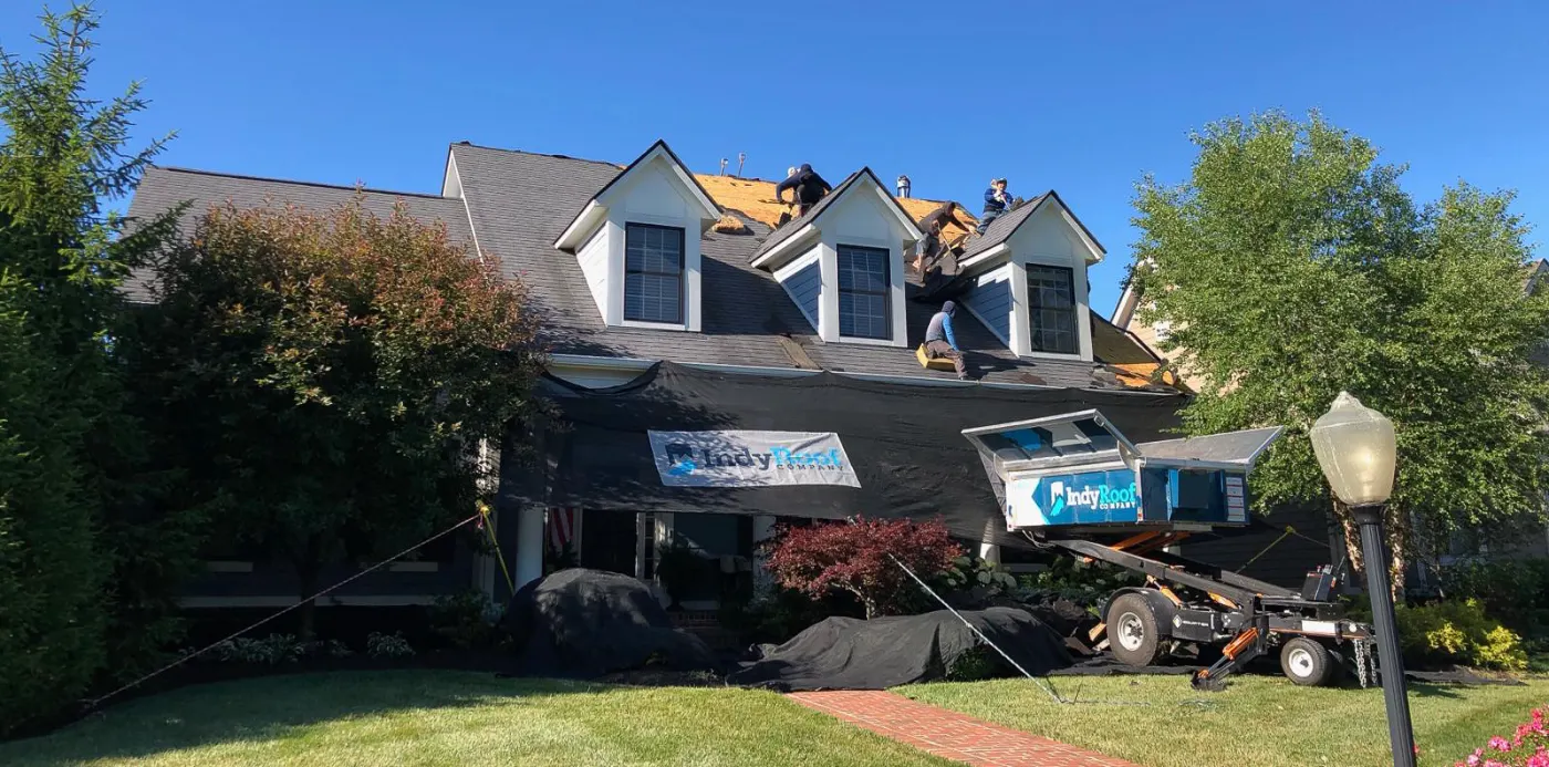 Manufacturer-certified roof installation in Oak Manor